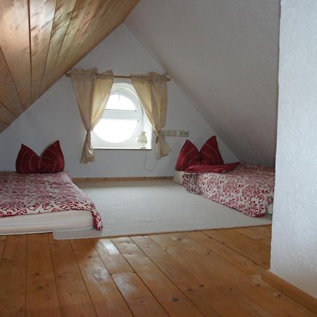 Schwalbennest Kaisitz Apartment Ngoại thất bức ảnh
